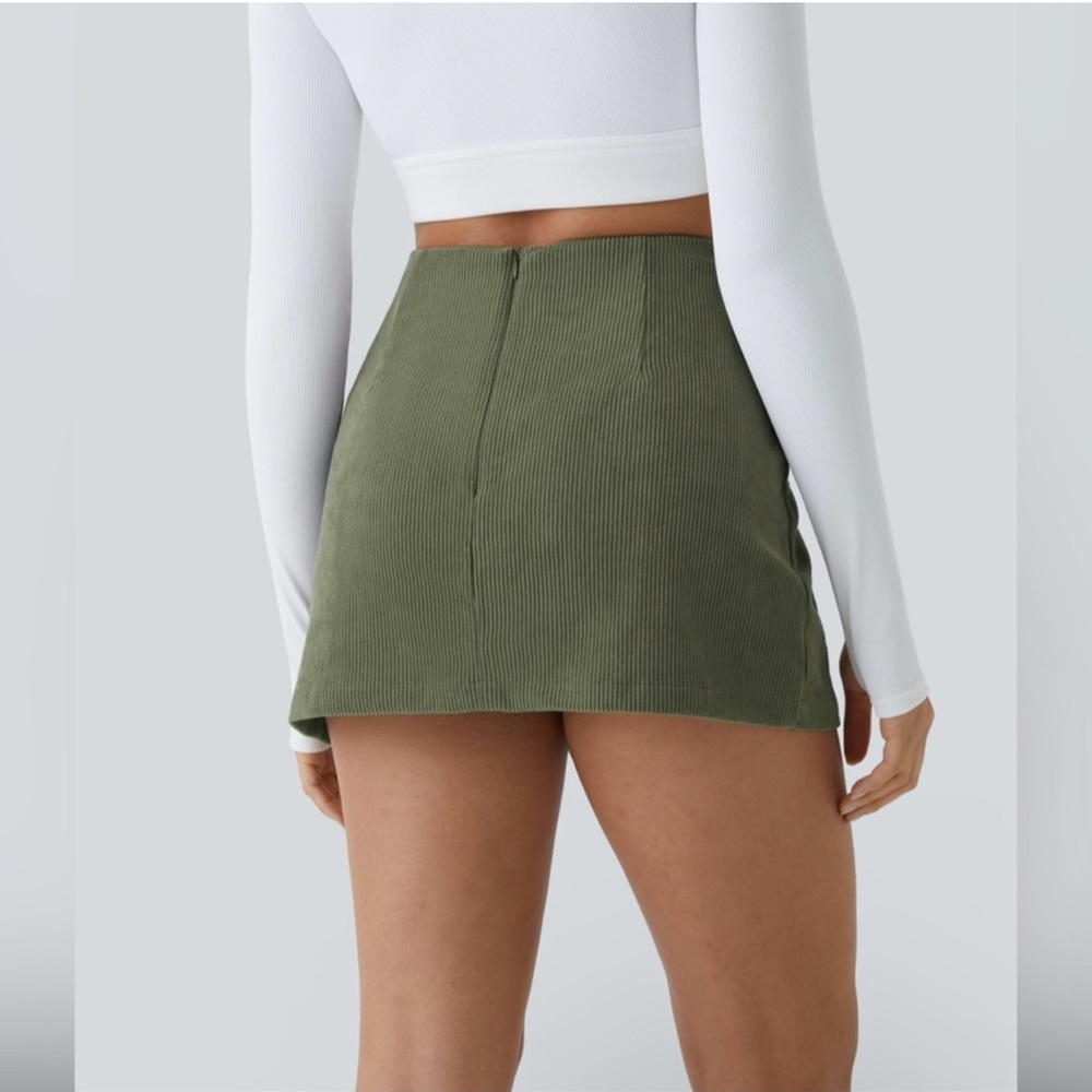 Halara High Waisted Back Zipper Split Hem 2-in-1 Corduroy Casual Skirt - Picture 2 of 11